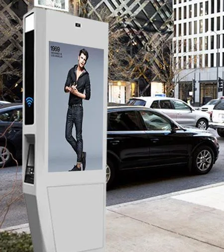 smart-city-wifi-broadcast-totem-1