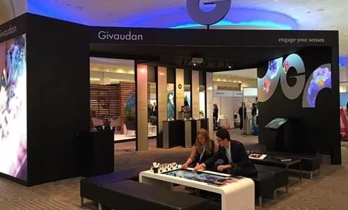 touch-coffee-table-tradeshow